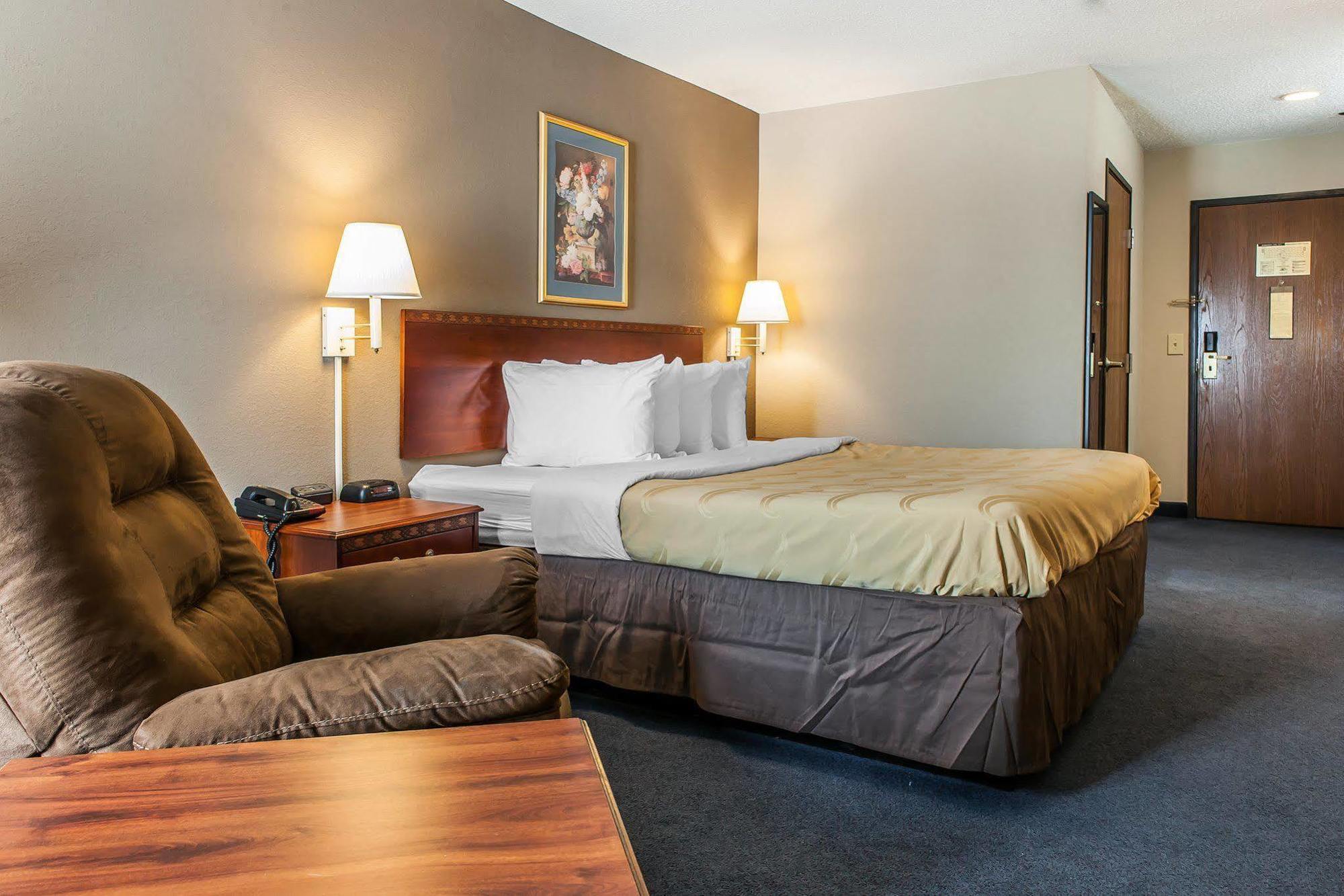 Quality Inn Lewisport Екстериор снимка